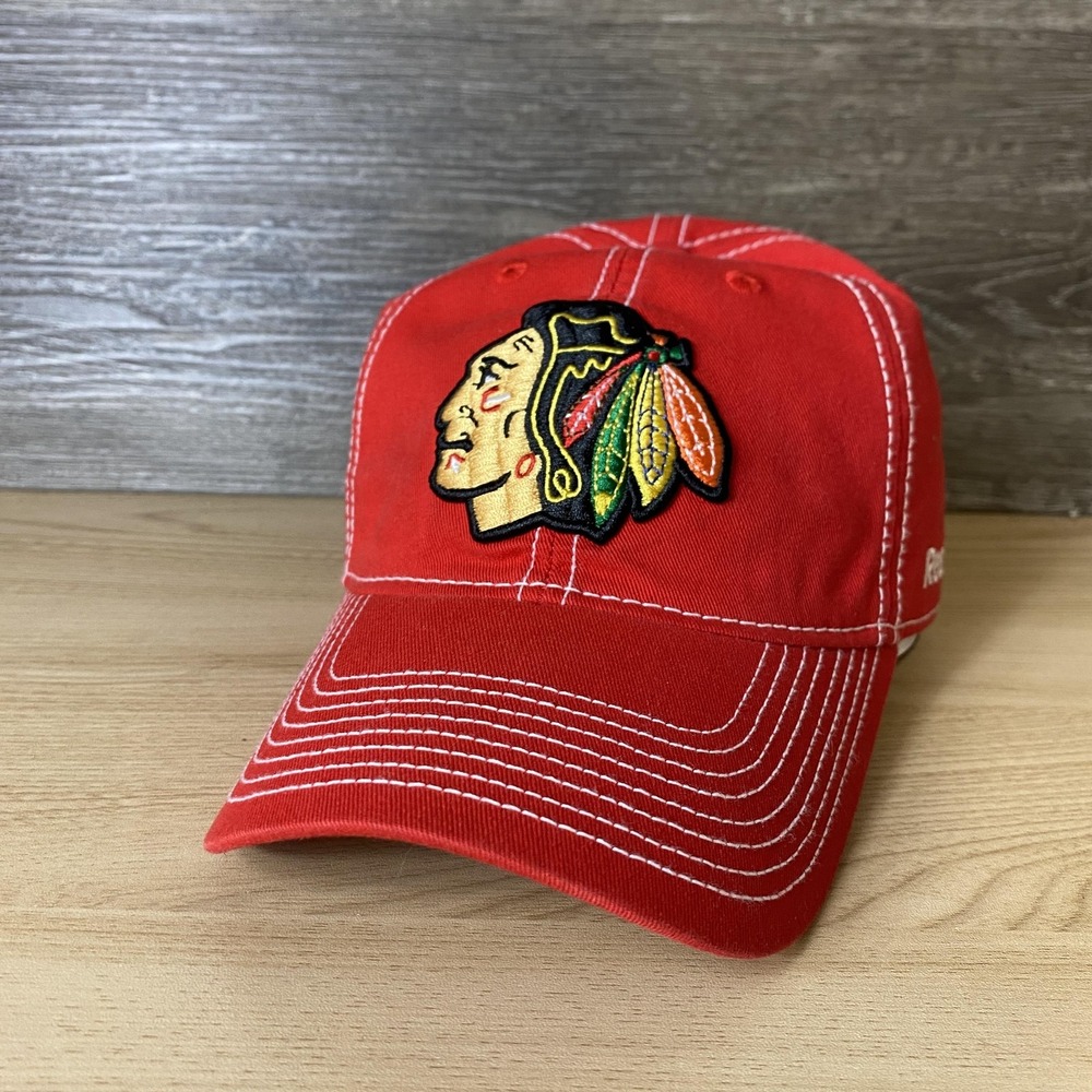 Chicago Blackhawks Hat Cap Strap Back Red NHL Hockey Mens Reebok Stitching